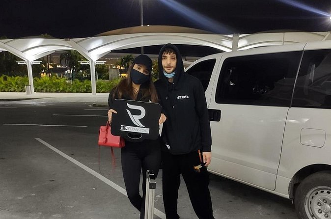 Private transportation one way Airport Cancun-Tulum Center - Communication and Driver Quality: What You Can Expect