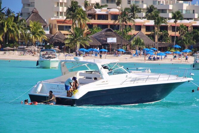 Private Yacht 46ft Sea Ray Snorkel up to 15 pax 23P2 - Price and value: when $260 per group makes sense in Cancun