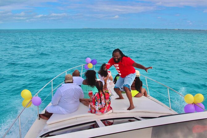 Private Yacht SeaRay 46ft Cancun 25P17 - Price and value: $370 per group, plus the dock fee math