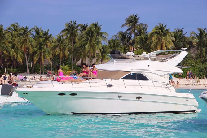 Rent a Private 46ft Yacht in Cancun - Food, drinks, dock fees, and the add-on math