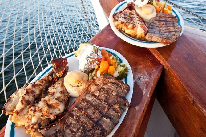 Romantic Dinner in the Spanish Galeon with Sax in Cancun. Lobster & Beef menu. - The Spanish Galleon Columbus: what the 4 hours feels like