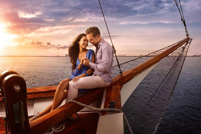 Romantic Experience Sunset Dinner Columbus in Cancun (2x1 price) - Cruising Nichupté Lagoon: Why the Setting Matters