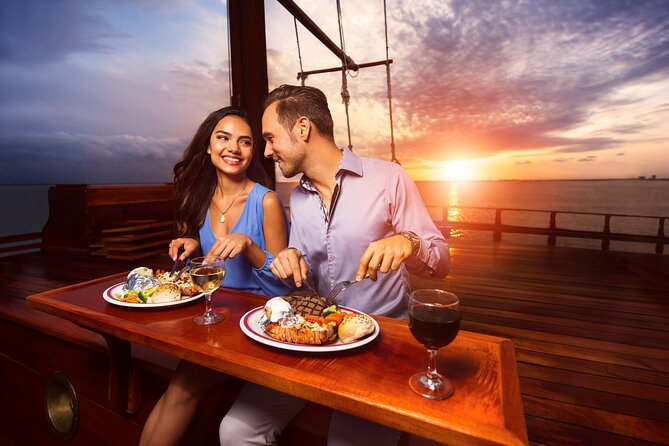 Romantic Sunset Dinner Cruise in Cancun with Open Bar - The Spanish Galleon Yacht Experience, From Boarding to Views