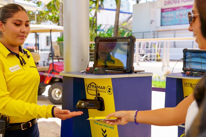 Round Trip Ferry to Isla Mujeres from Cancun - Onboard amenities, bar service, and what to bring