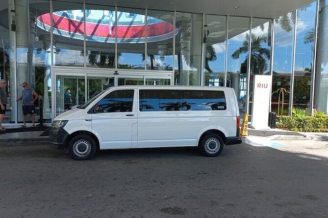 Round Trip Private Transfer from Cancun Airport - Playa de Carmen - A private handoff that saves you from the airport grind