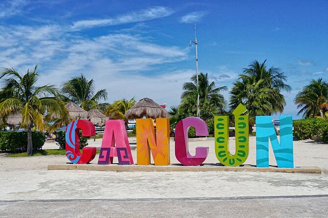 Roundtrip Private Transfer from Cancun Airport (CUN) - The Hotel-Zone Ride: What the Short Trip Really Gives You