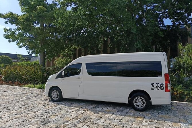 Safe and Comfortable Riviera Maya Transfers - Inside the Vehicle: Air-Conditioning, WiFi, and Small Comforts