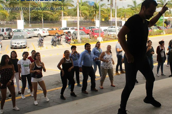 salsa dancing lessons and bachata classes - Faro de Puerto Morelos makes the meeting feel like an occasion
