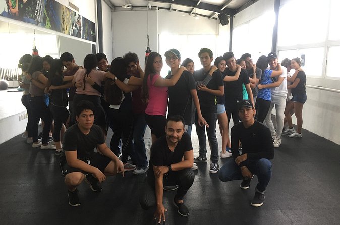 salsa dancing lessons and bachata classes - English instruction and the WhatsApp advantage