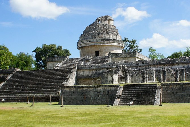 Semi-Private Chichen Itza, Cenote Ik Kil and Valladolid Tour - Valladolid: a pretty colonial stop, but it is not a long stay