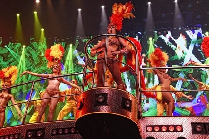 Skip the line: Cancun Coco Bongo Gold Member Entrance Ticket - Service, Wristbands, and the Phone Check at Entry