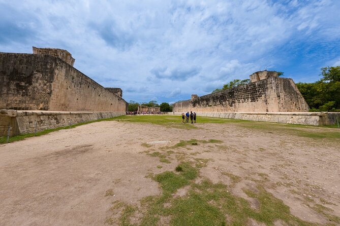 Small Group Tour to Chichen Itza, Cenote and Ekbalam from Cancun - Ek Balam: jungle ruins plus the Acropolis climb