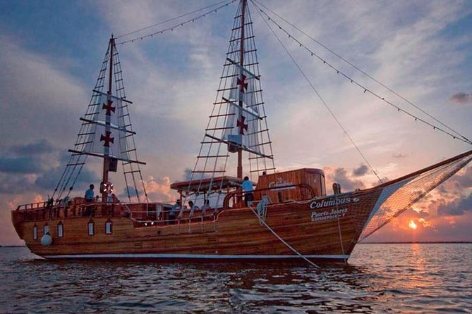 Spanish Galleon - Romantic Lobster Dinner Cruise & Live Saxophone - Price and logistics: what you pay, what can cost extra