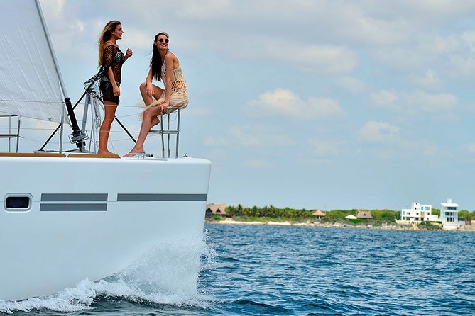 Special offer COMBO 2x1 (Tour to Isla Mujeres and Chichén Itzá ) for 1 price! - Isla Mujeres beach club: your included buffet reset and downtime