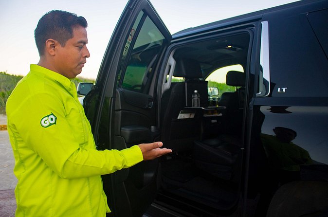 Suv departures from Puerto Morelos to Cancun Airport - Drop-Off at Cancun International Airport, and How to Use the Time