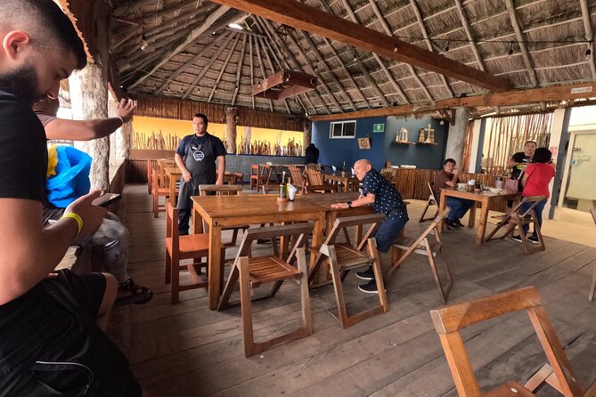 Taco tour in Puerto Morelos - Eating tacos like you mean it: How the guided portion helps