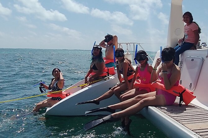 The Best Catamaran Tour to Isla Mujeres from Cancún - Return sail and the onboard party vibe