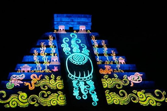 The majestic night show of kukulkan in Chichen Itza Valladolid & Cenote included - Entering the Chichen Itza night scene from Cancun