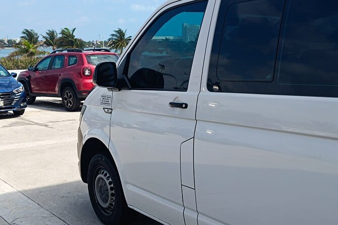 Transportation Cancun Airport to Playa del Carmen Roundtrip 1-7px - Terminal by Terminal: Where You Meet Up at Cancun International