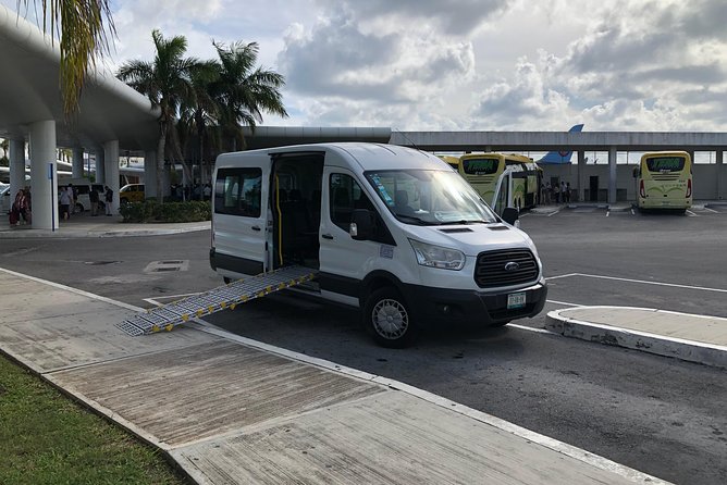 Transportation from the Airport to Hotels in Cancun arrival only - From Airport to Hotel Zone or Downtown: What the Ride Feels Like