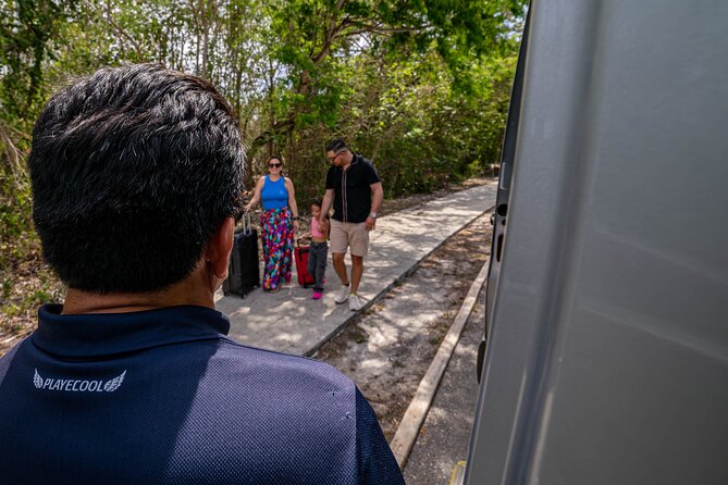 Transporte Privado del aeropuerto de Cancún a Cancún o Riviera - When Delays Happen: What to Expect Without the Stress Spiral