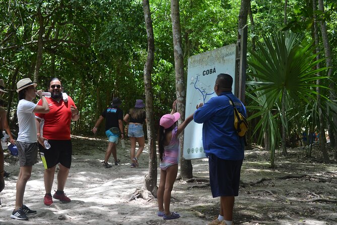 TULUM 4x1 : Archaeological Site, Cenote, 5th Avenue and lunch - Guide quality on the ground, and why the group size matters