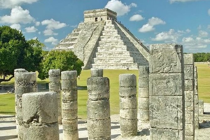 Visit Chichén Itzá from Cancun or Riviera Maya; Lunch and Cenote - The bus ride reality: long hours, waiting, and how to stay sane
