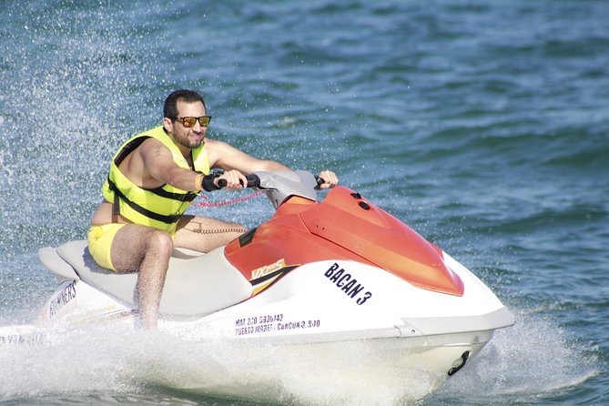 Waverunner in Cancun without Transportation - Facilities That Actually Matter: Lockers, Showers, and Toilets