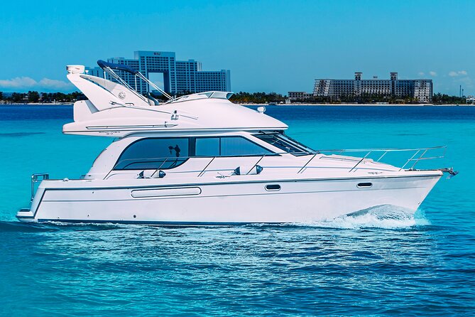 Yacht Meridian 40FT Best Private Rental in Cancun - Included Comfort: Ice, Drinks, Snorkel Gear, Lilly Pad, Paddle Board