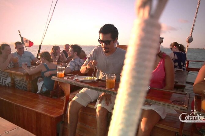 Your Romantic Dinner in Cancun, includes national open bar and live music - Price and value: what $95 includes, and what costs extra